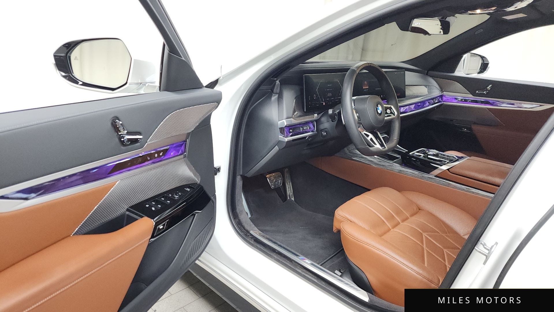 BMW 7 Series (G70) 2024 — миниатюра 10