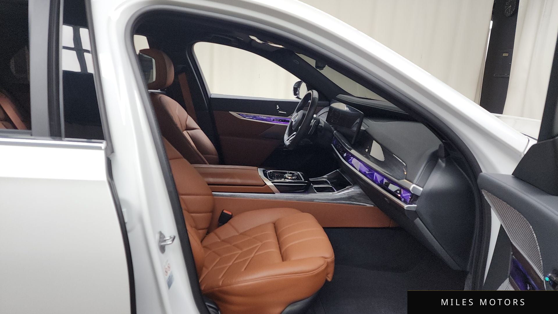 BMW 7 Series (G70) 2024 — миниатюра 11
