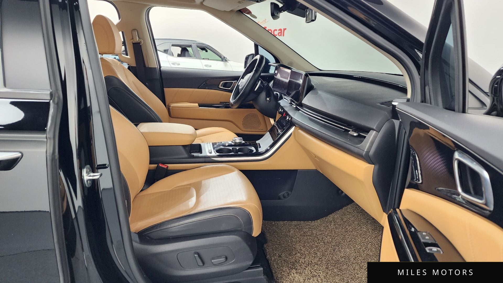 Kia Carnival 2021 — миниатюра 11
