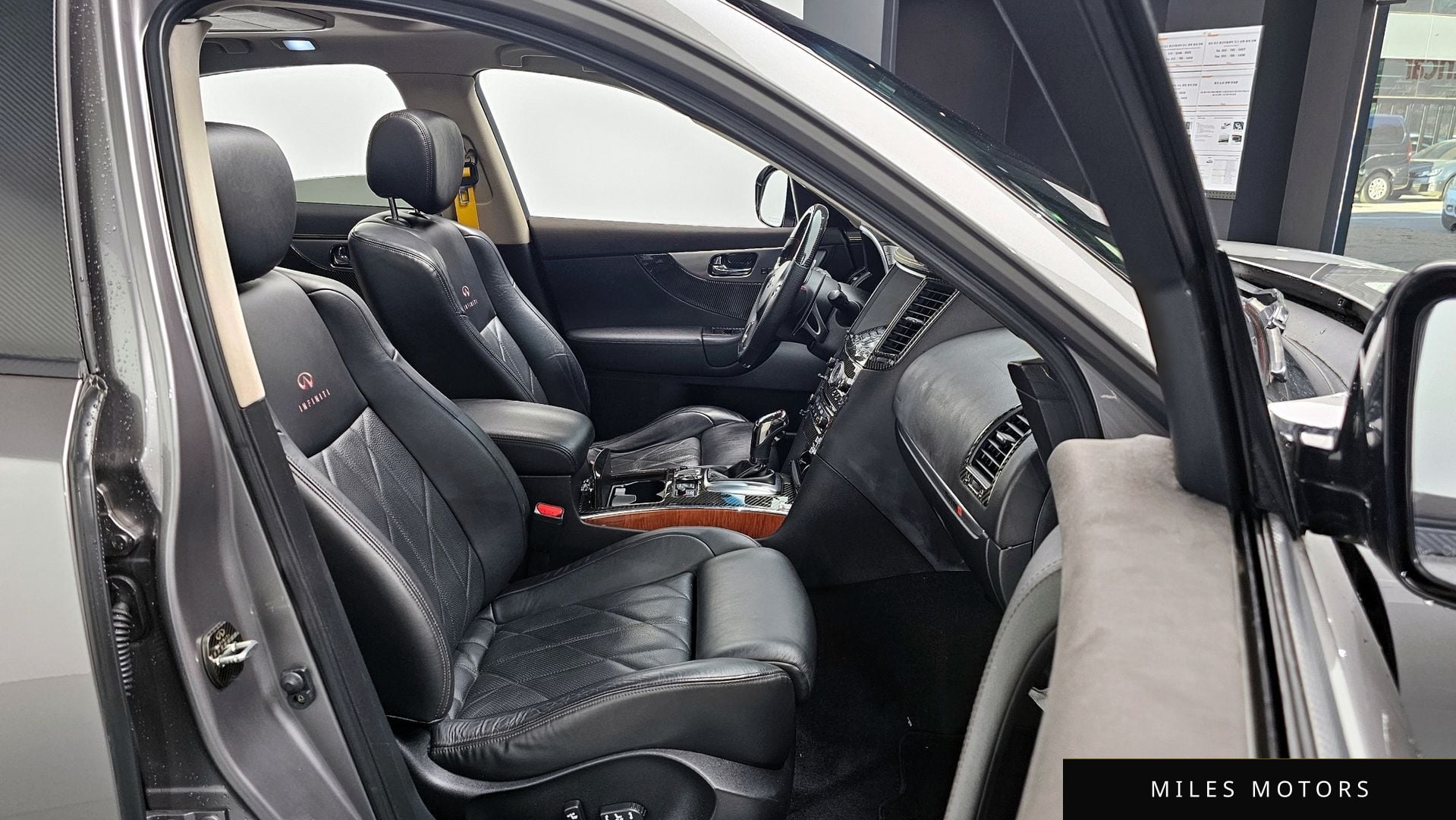 Infiniti FX50 2010 — миниатюра 10