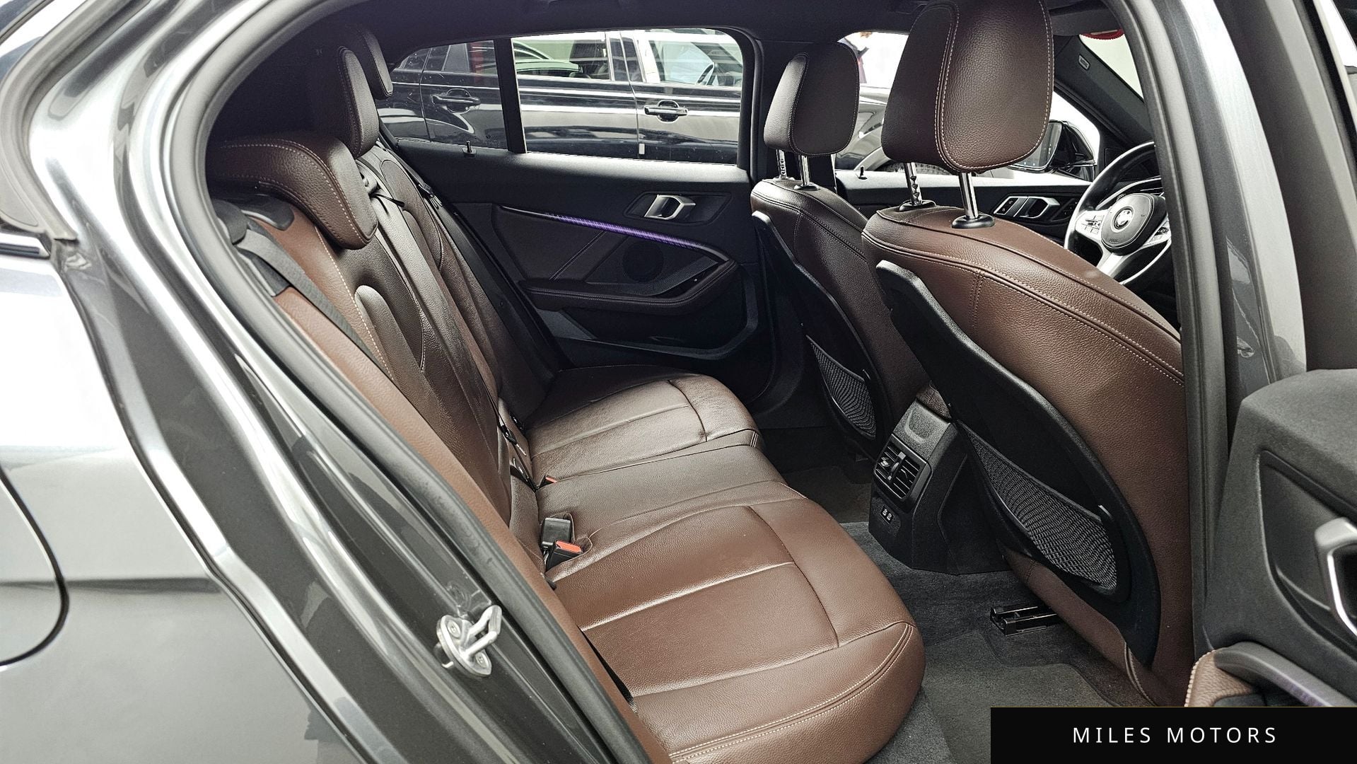 BMW 1시리즈 (F40) 2021 — миниатюра 12