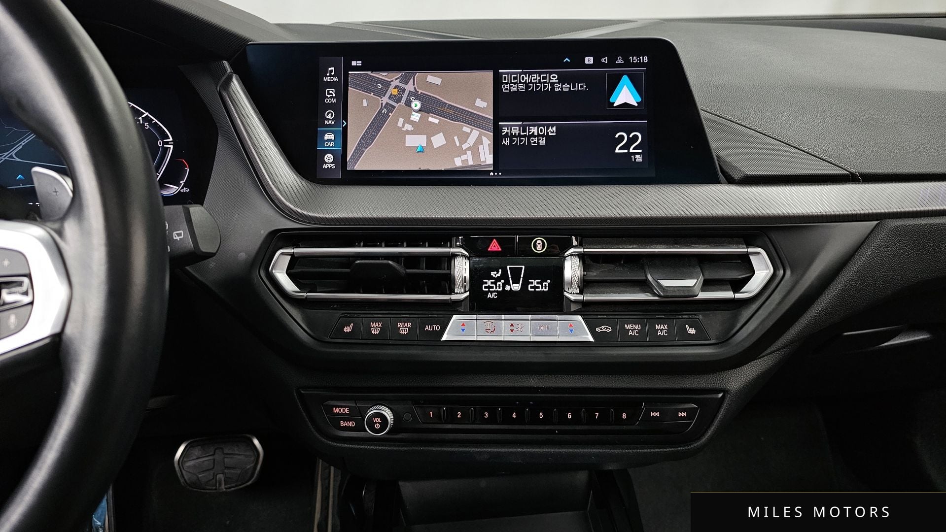 BMW 1시리즈 (F40) 2021 — миниатюра 15