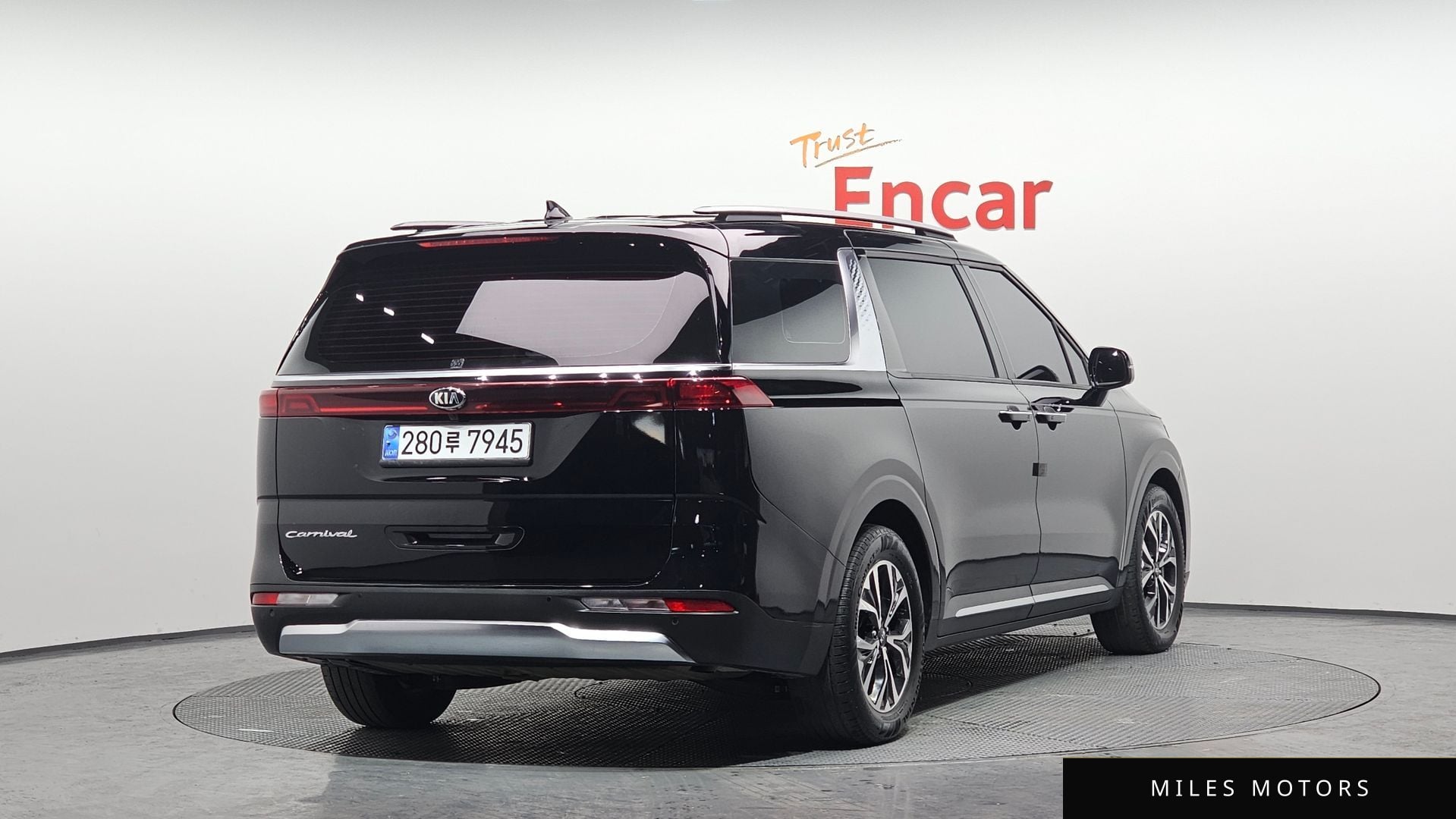 Kia Carnival 2021 — миниатюра 2