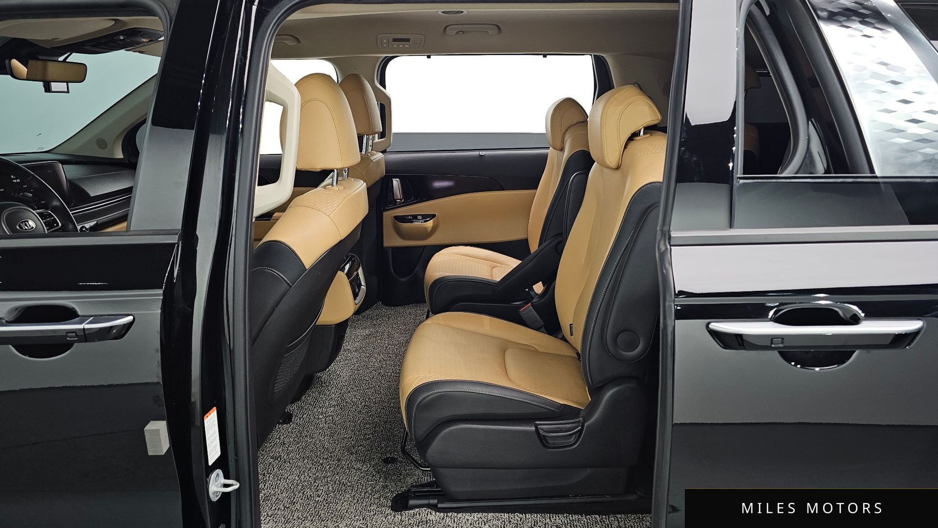 Kia Carnival 2021 — миниатюра 12