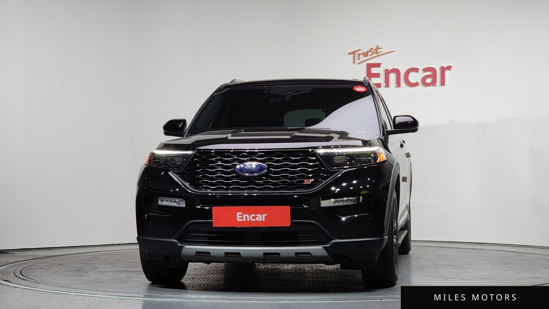 Ford Explorer 2022 — миниатюра 3