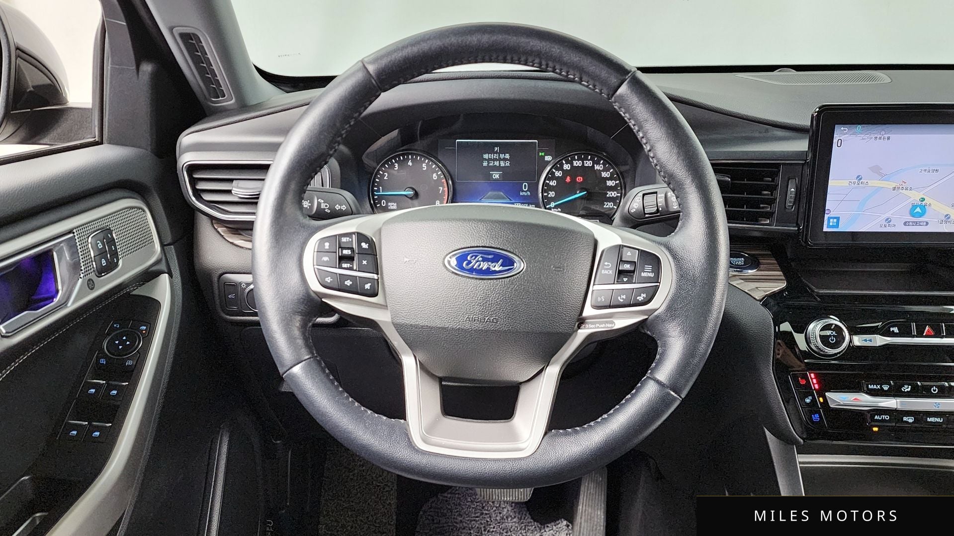 Ford Explorer 2022 — миниатюра 13