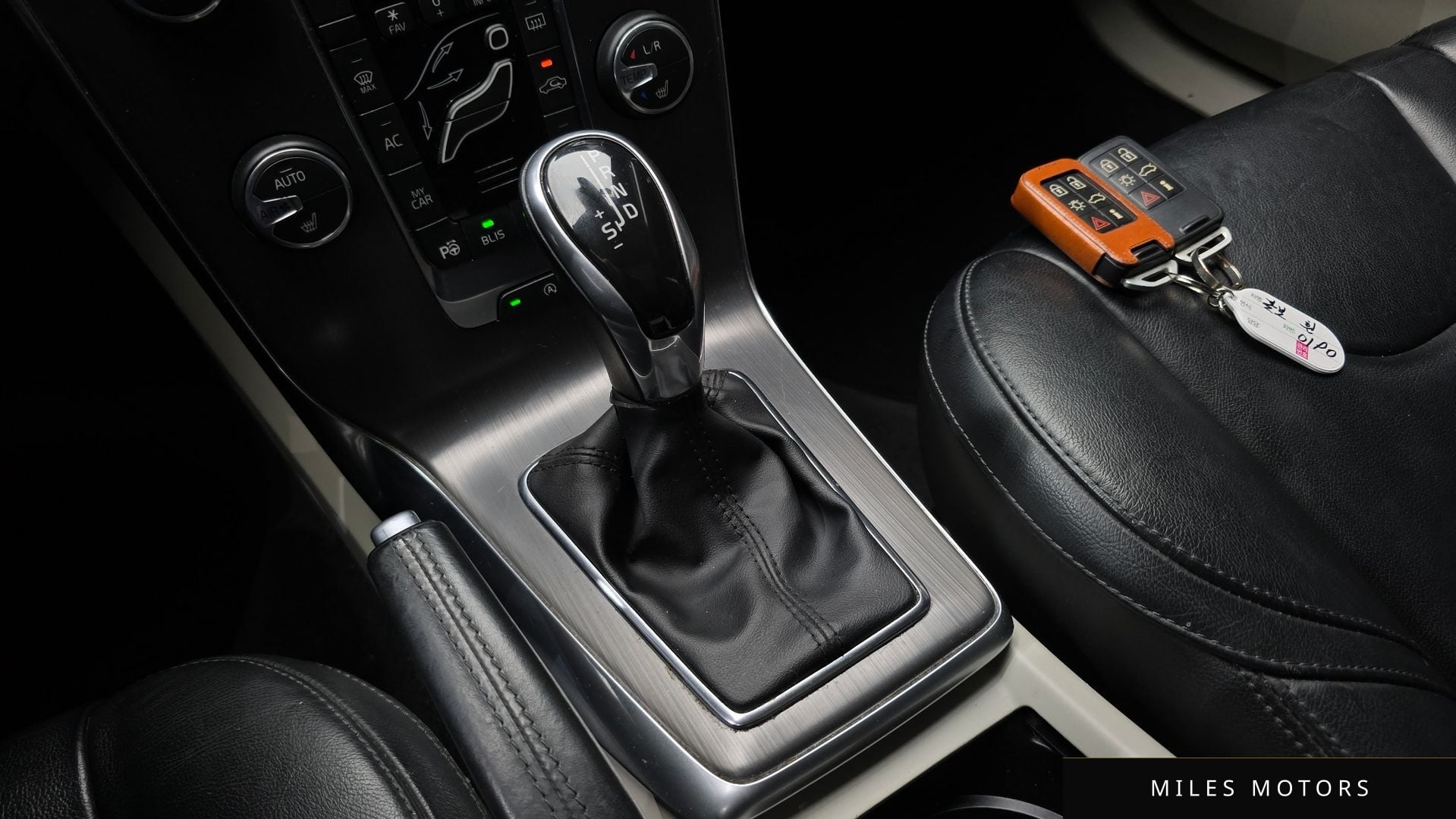 Volvo V40 2016 — миниатюра 9