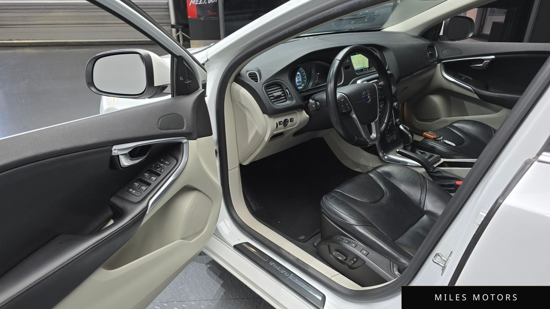 Volvo V40 2016 — миниатюра 11