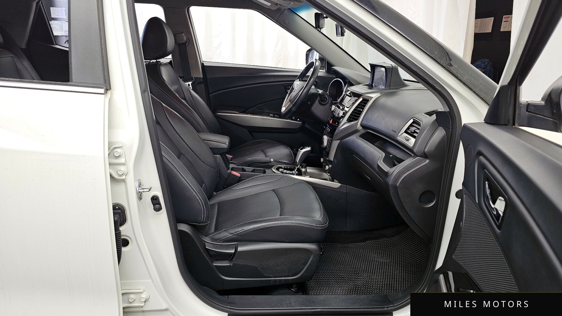 KG Mobility Tivoli 2016 — миниатюра 11