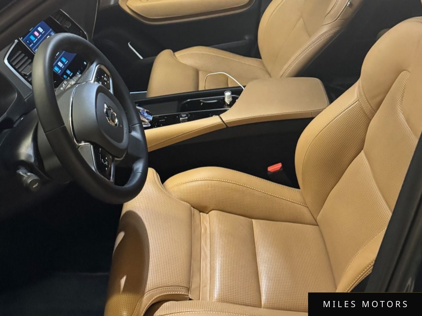 Volvo XC90 2024 — миниатюра 7