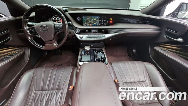 Лексус LS500 2018 — миниатюра 7