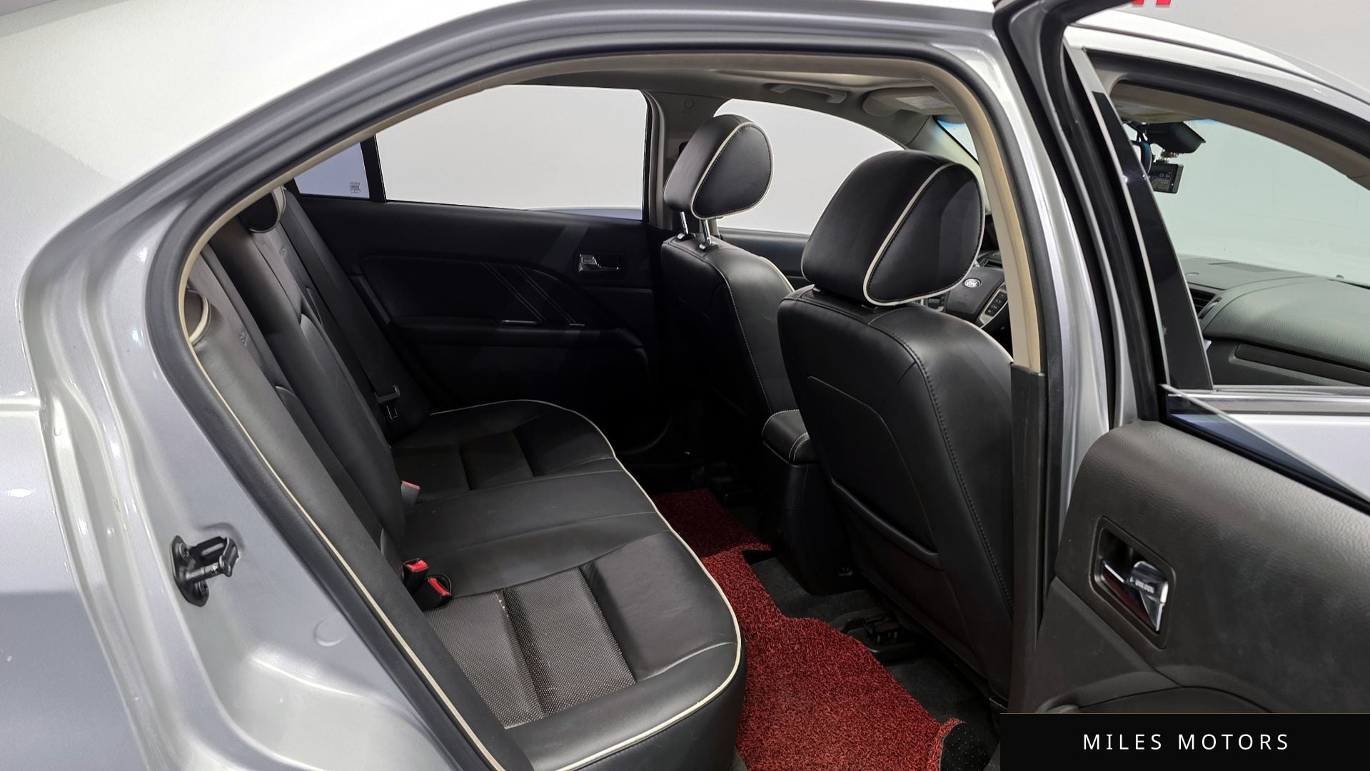 Ford Fusion 2011 — миниатюра 12