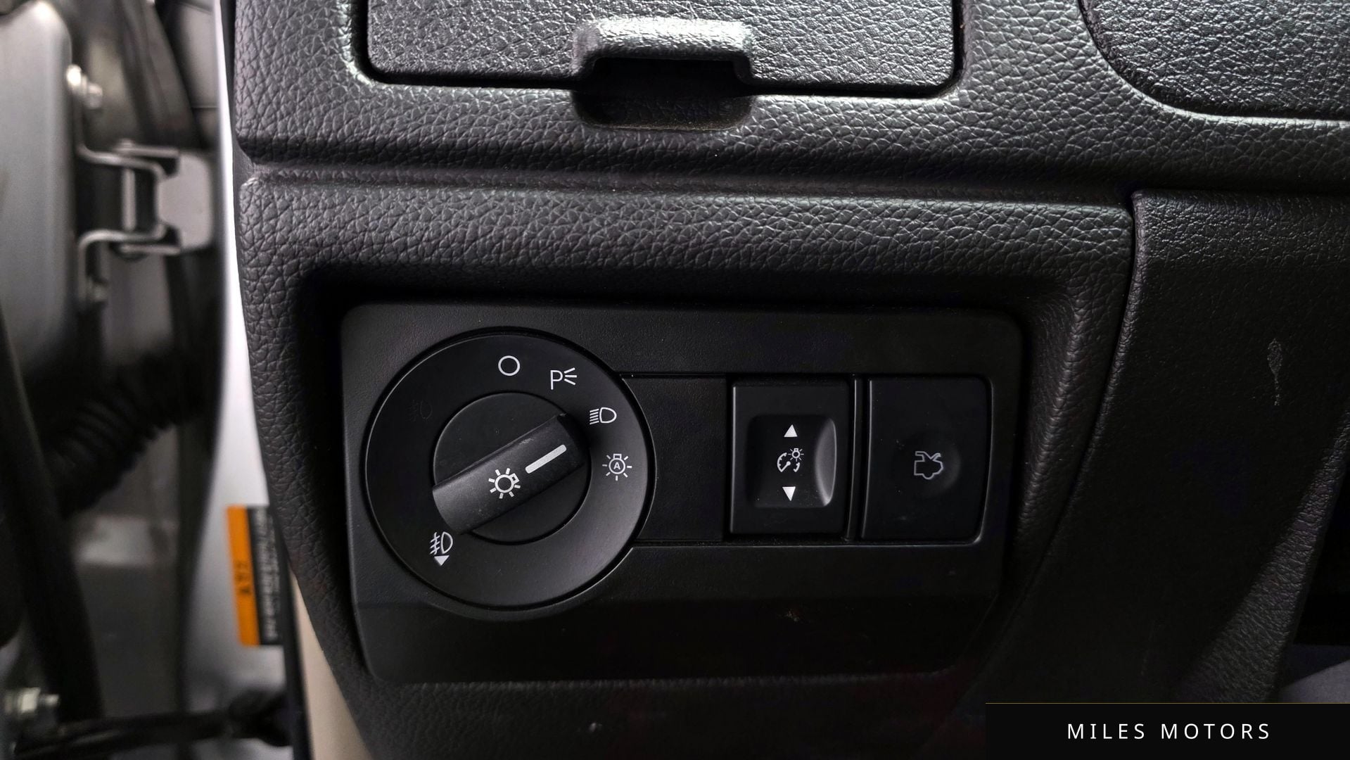 Ford Fusion 2011 — миниатюра 17