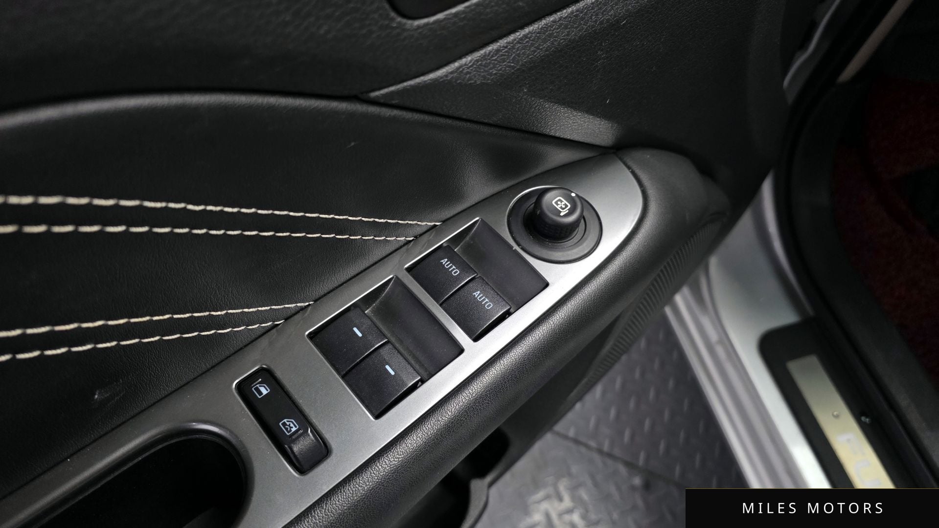 Ford Fusion 2011 — миниатюра 18