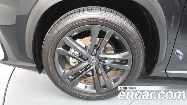 Лексус NX350h 2025 — миниатюра 4