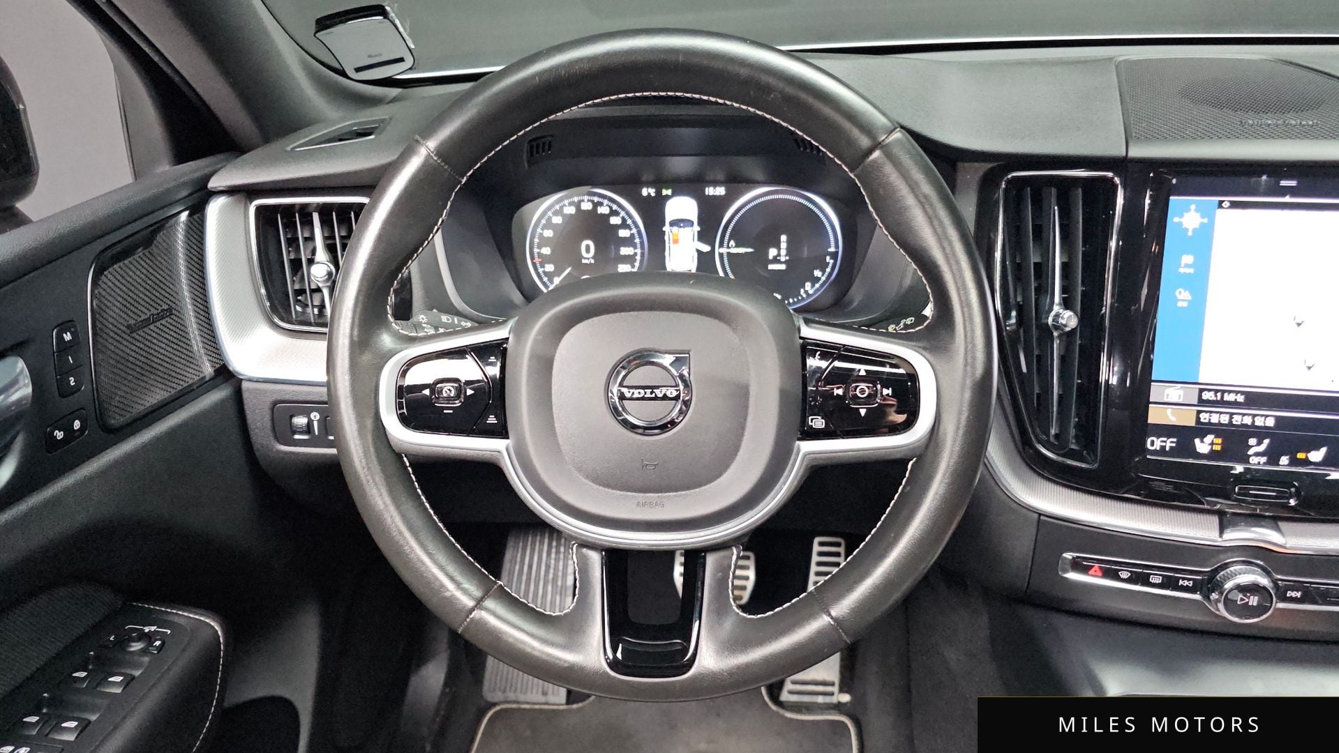 Volvo XC60 2021 — миниатюра 13