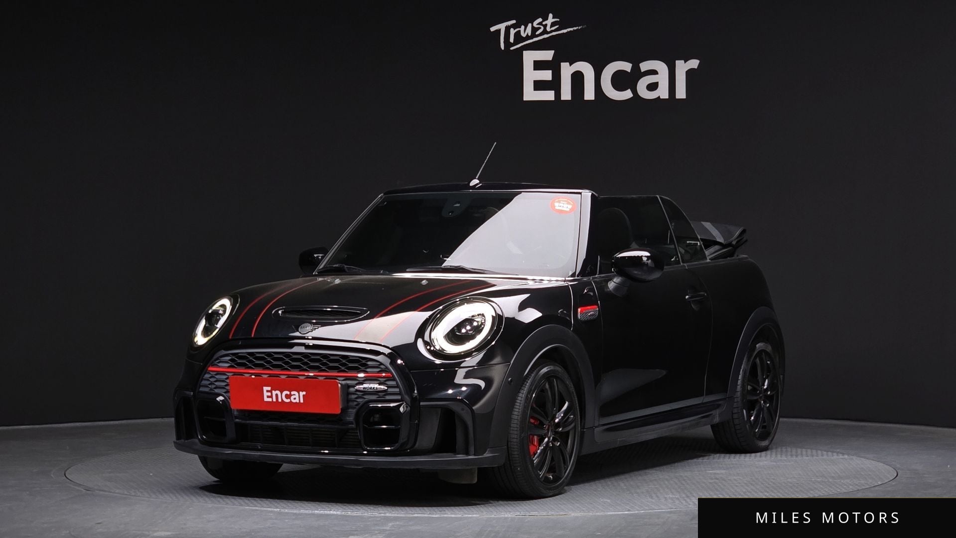 MINI Cooper Convertible 2024 — фото 1 из 12