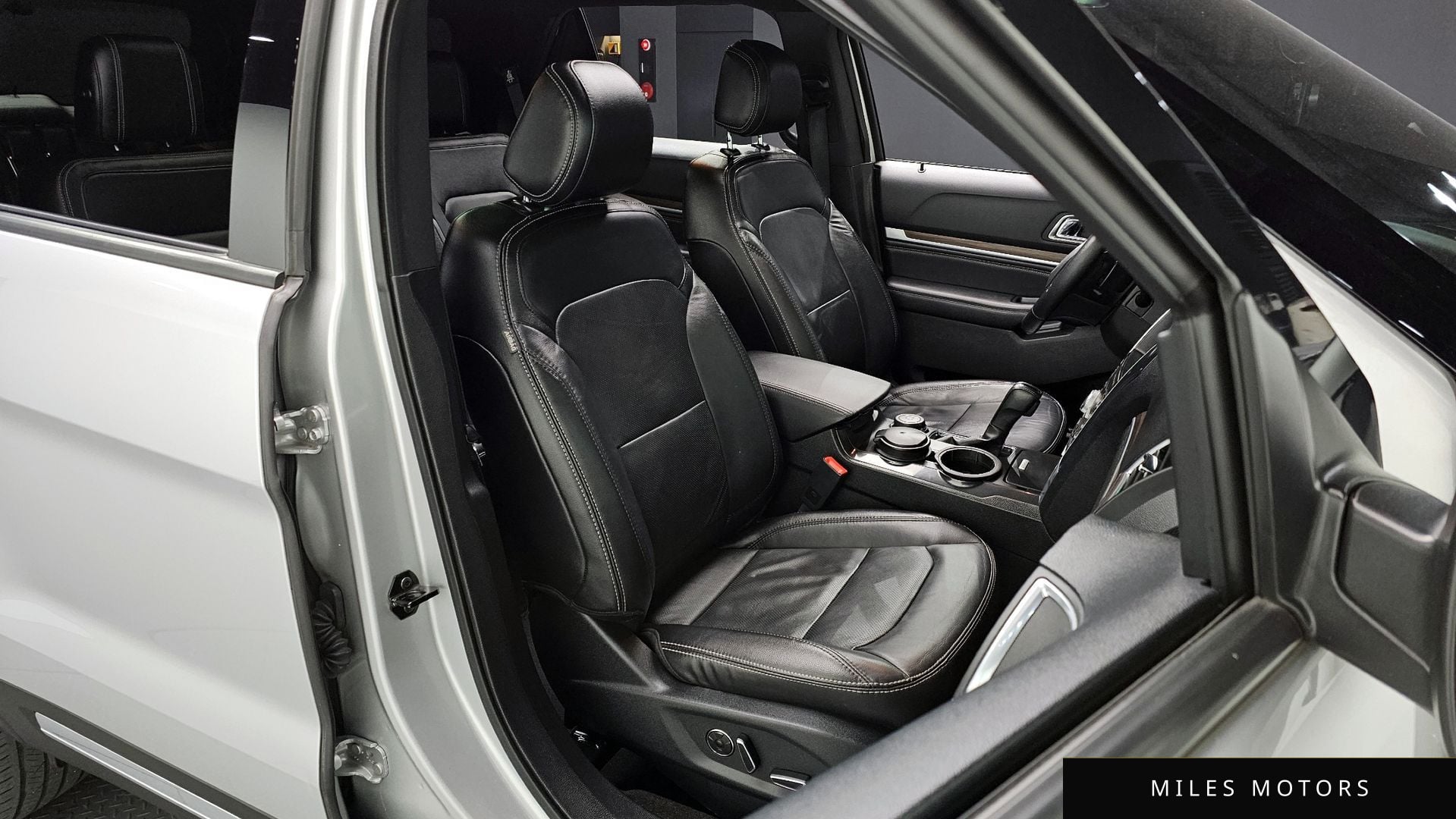 Ford Explorer 2016 — миниатюра 10