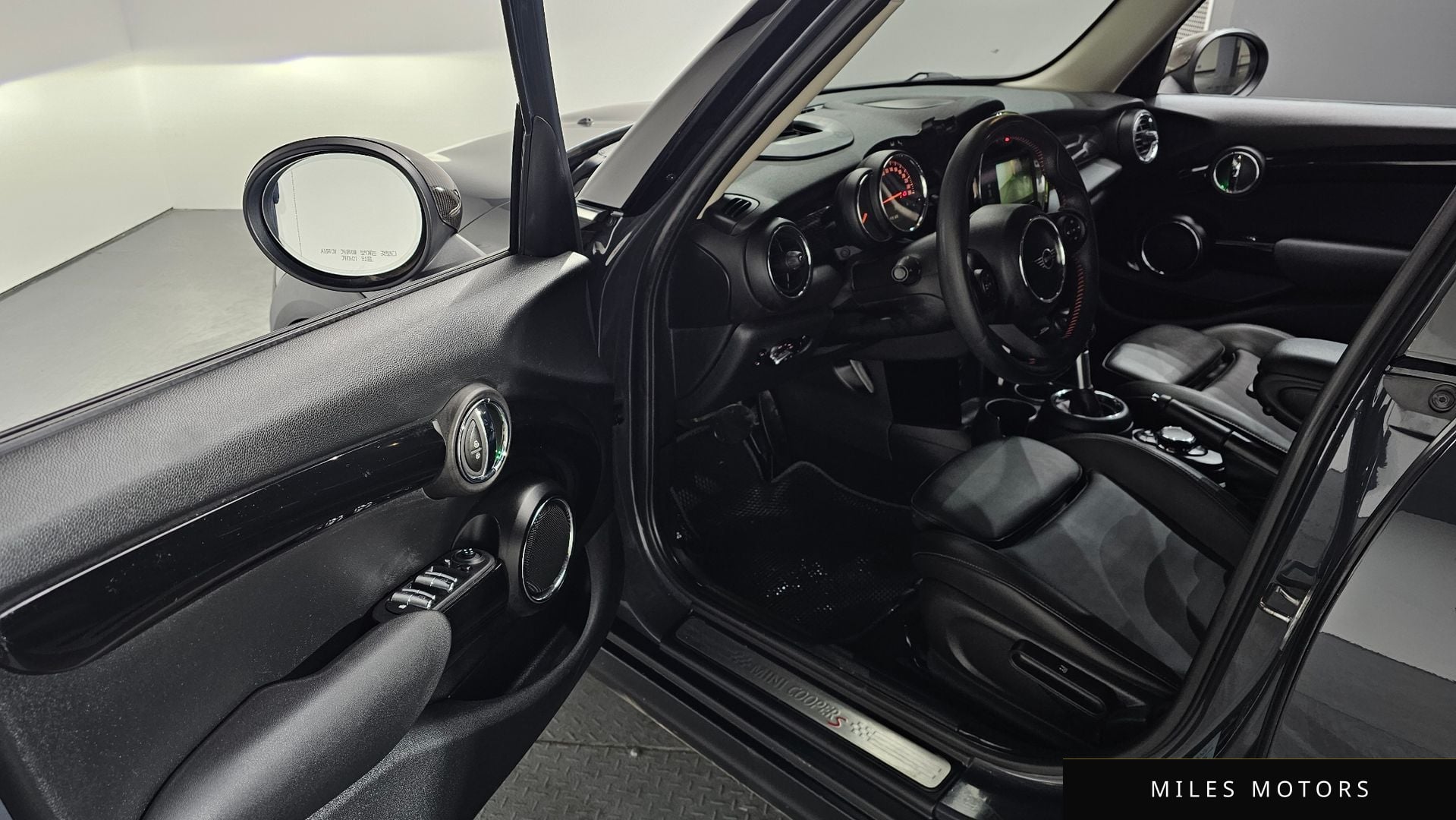 MINI Cooper S 2019 — миниатюра 11