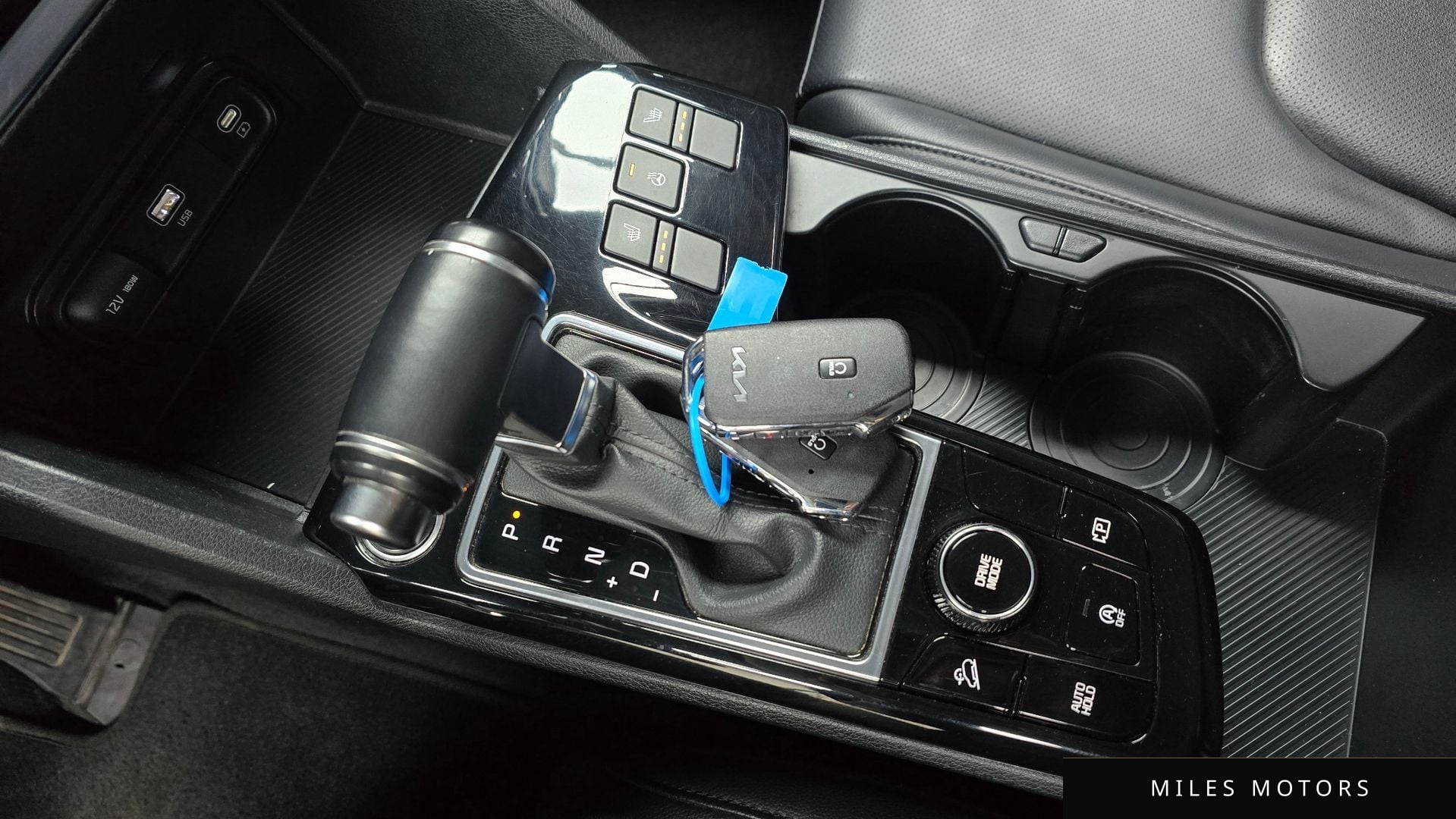 Kia Sportage 2022 — миниатюра 9