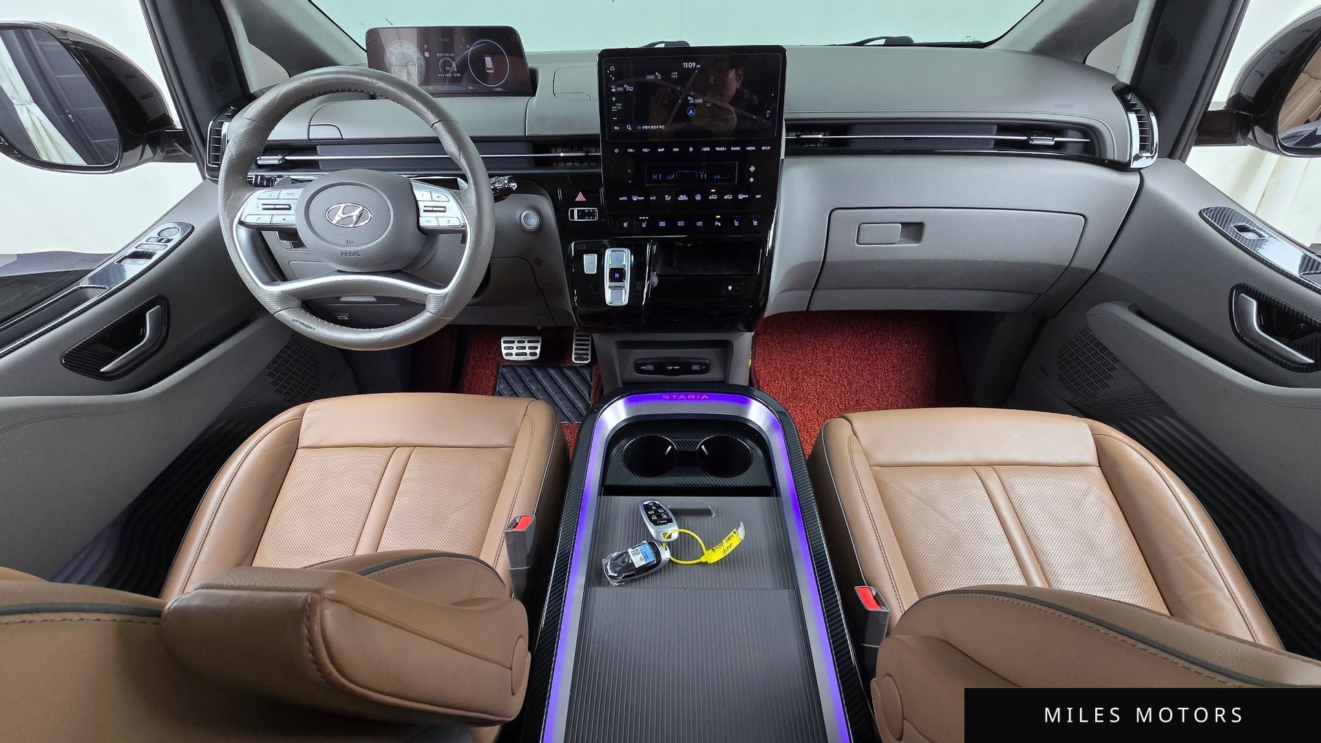 Hyundai Staria 2023 — миниатюра 7
