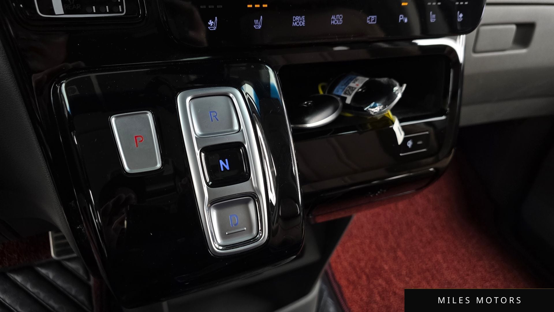Hyundai Staria 2023 — миниатюра 9