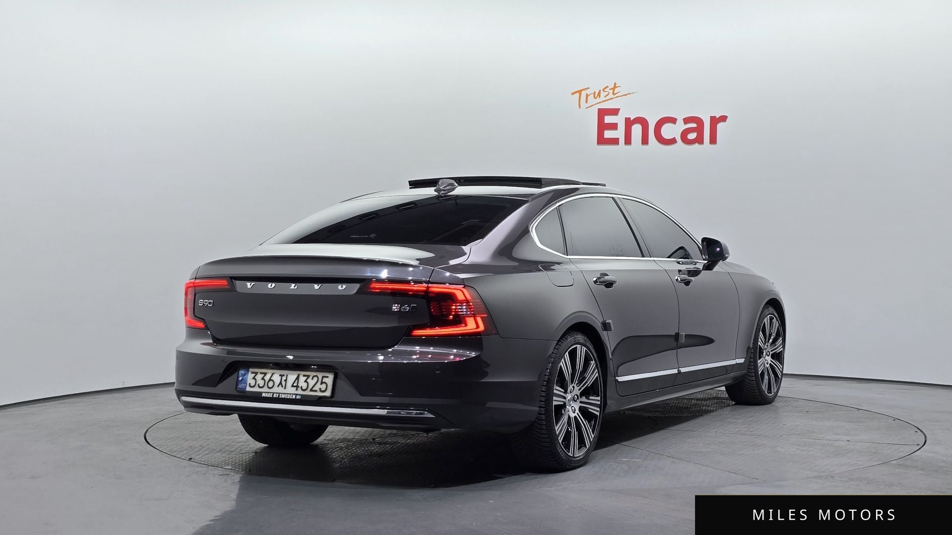 Volvo S90 2022 — миниатюра 2