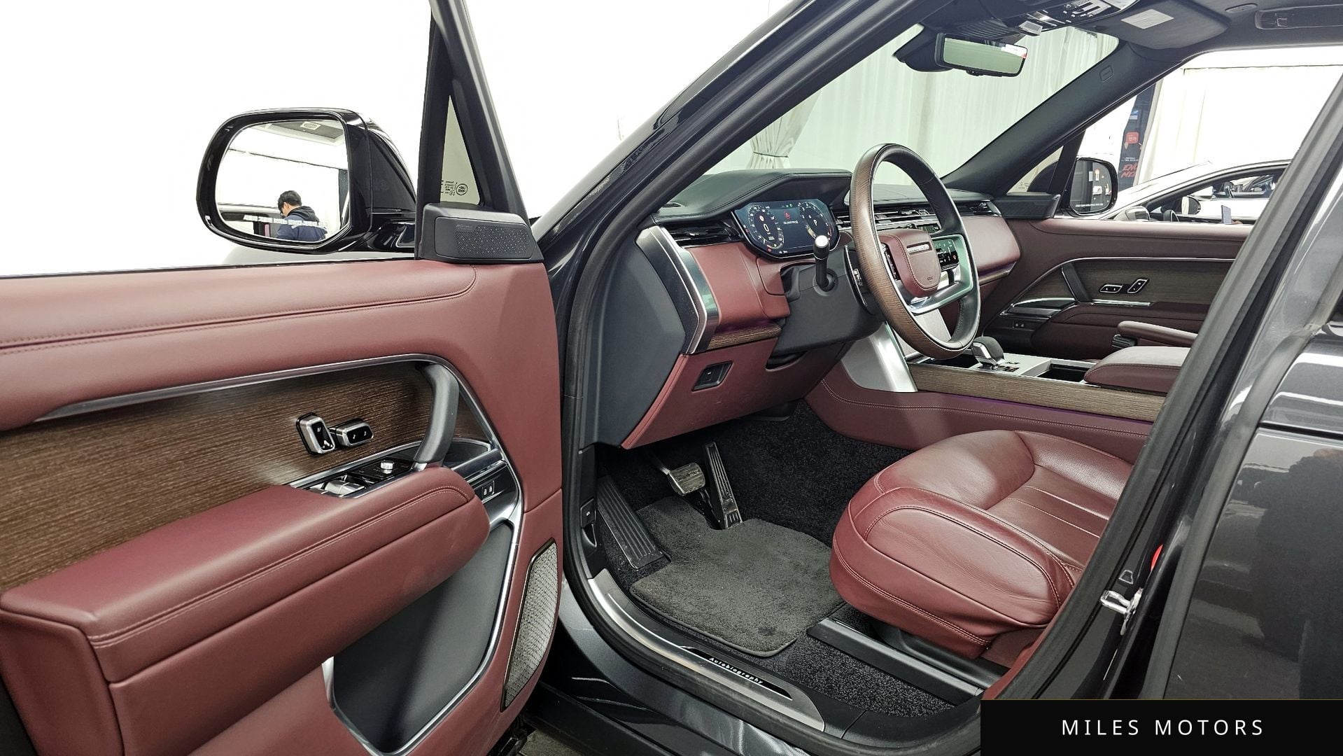 Land Rover Range Rover 2024 — миниатюра 10