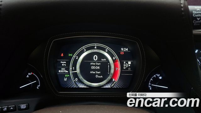 Лексус LS500 2018 — миниатюра 8
