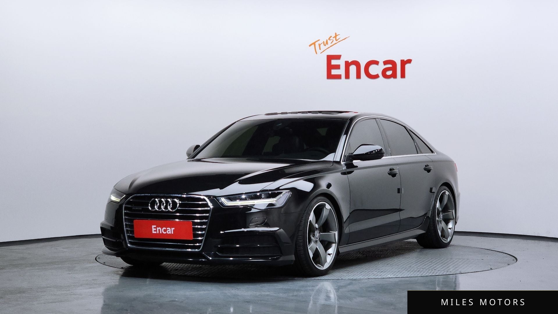 Audi A6 2018 — фото 1 из 12