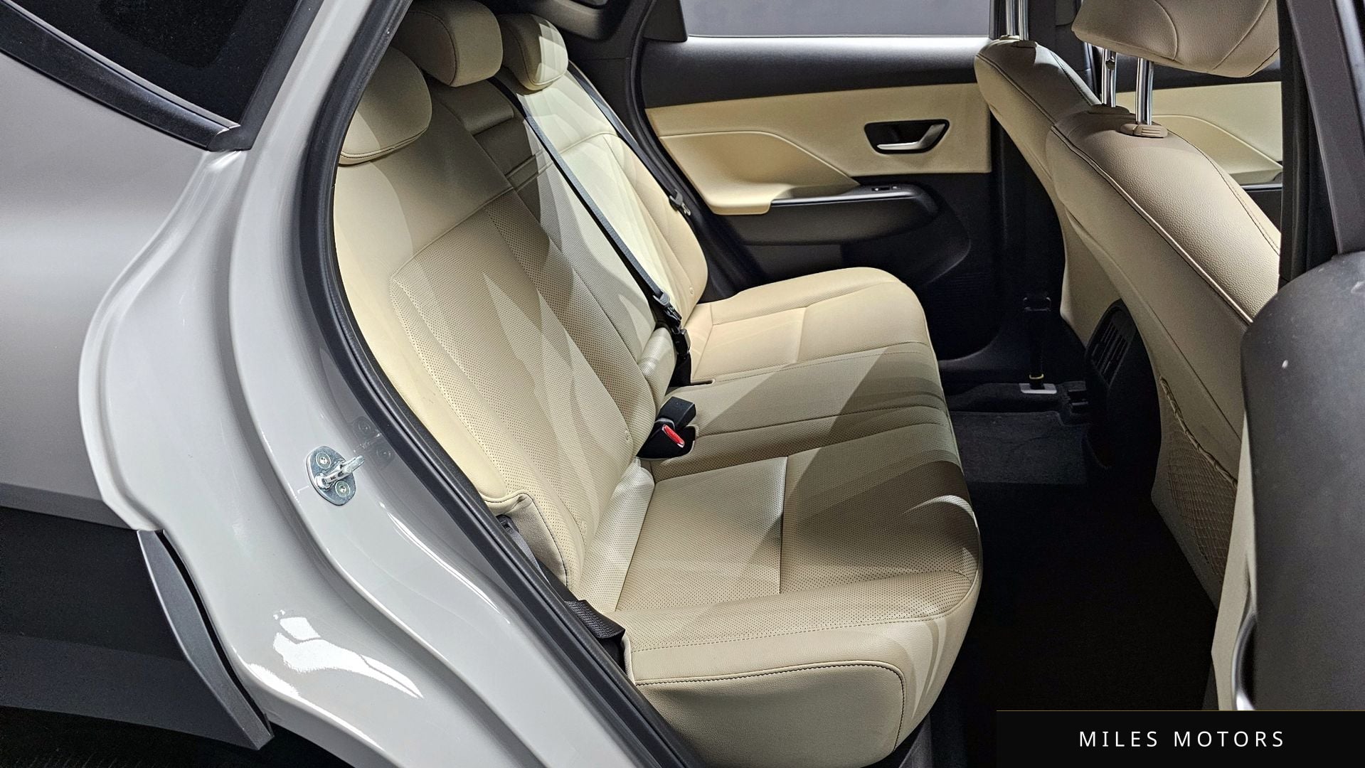 Hyundai Kona 2023 — миниатюра 12