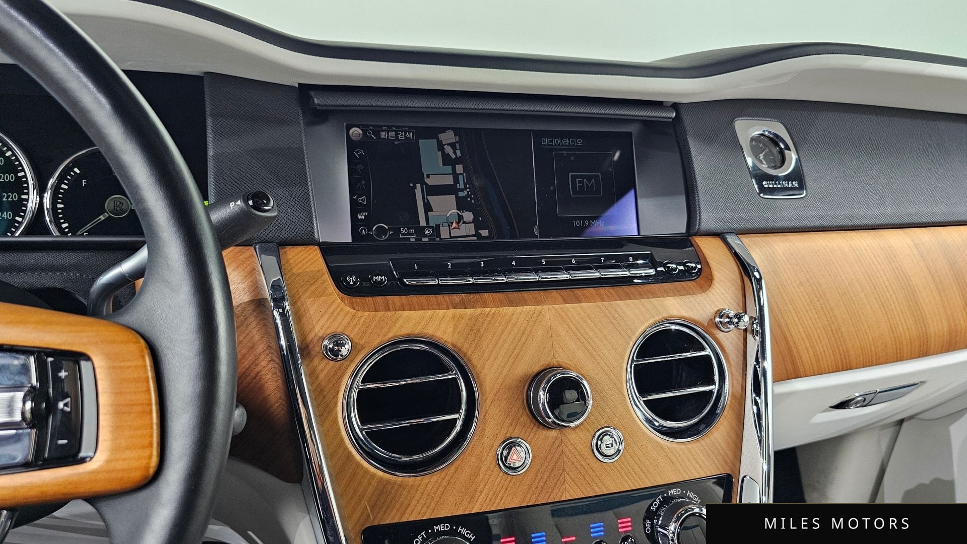 Rolls-Royce 컬리넌 2019 — миниатюра 16