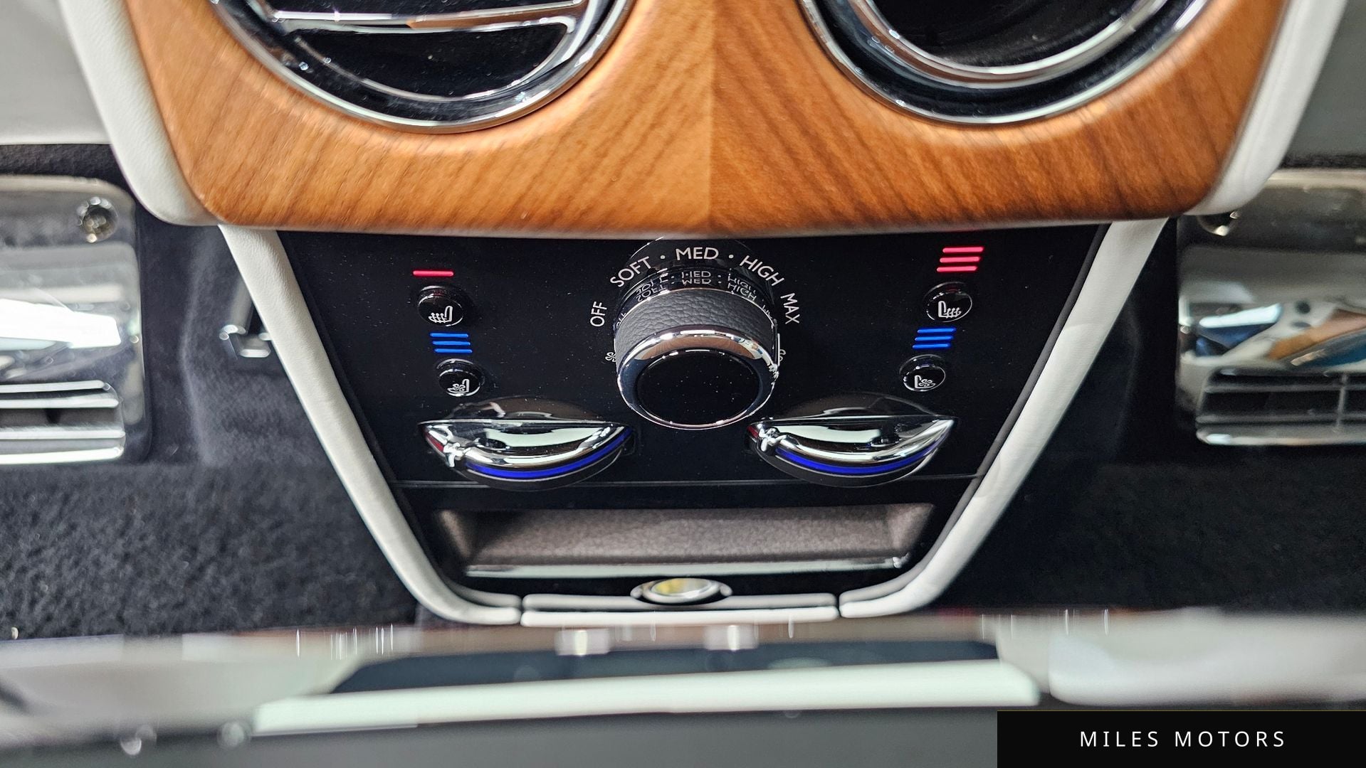 Rolls-Royce 컬리넌 2019 — миниатюра 18
