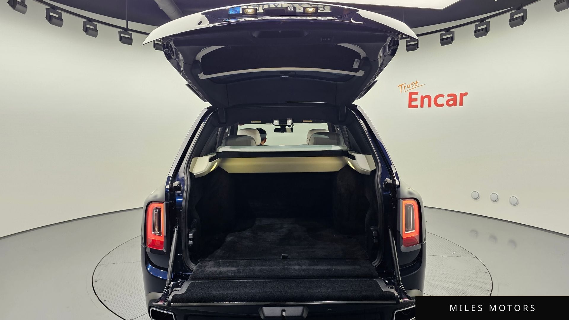 Rolls-Royce 컬리넌 2019 — миниатюра 19