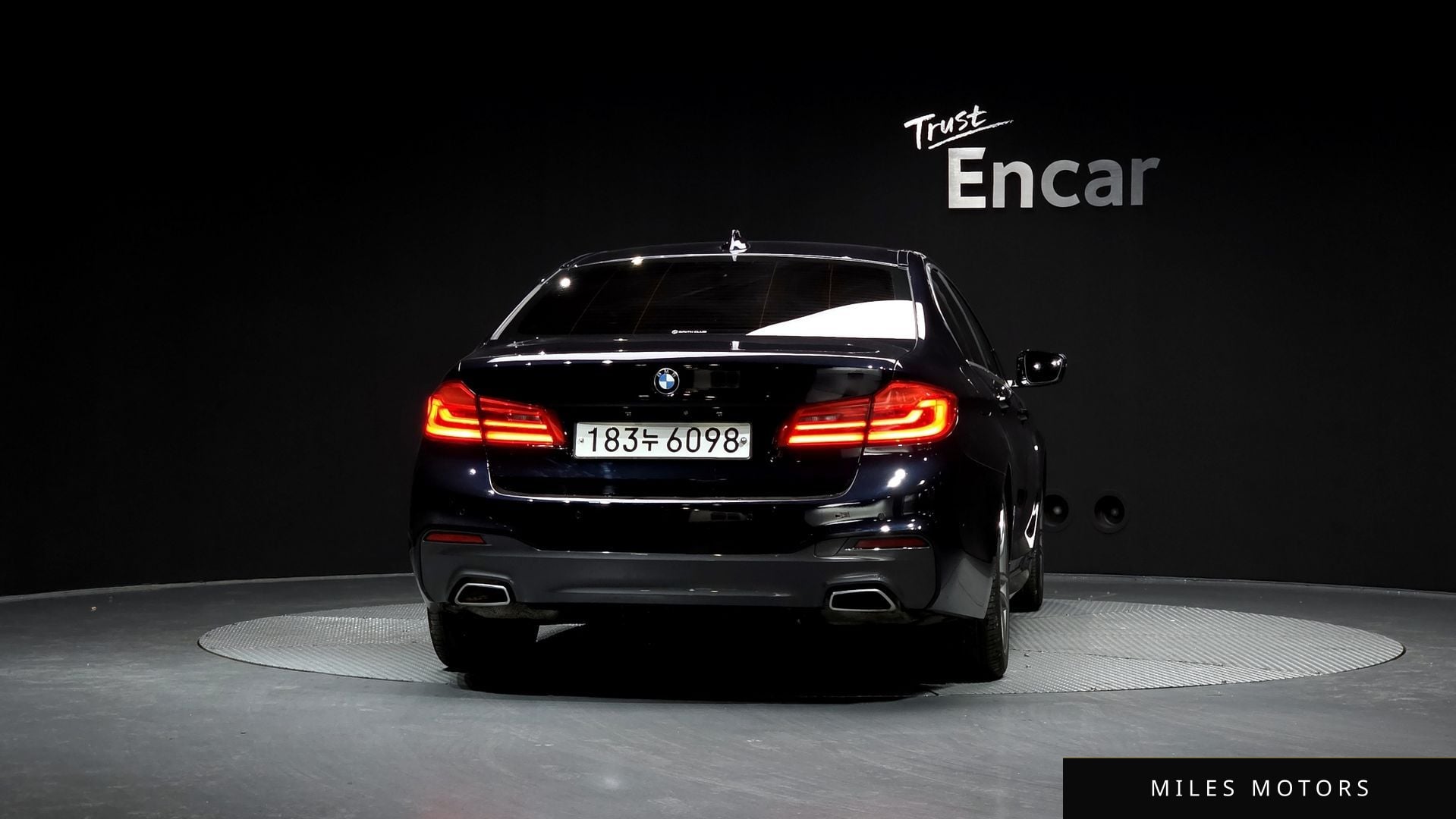 BMW 5 Series (G30) 2020 — миниатюра 3