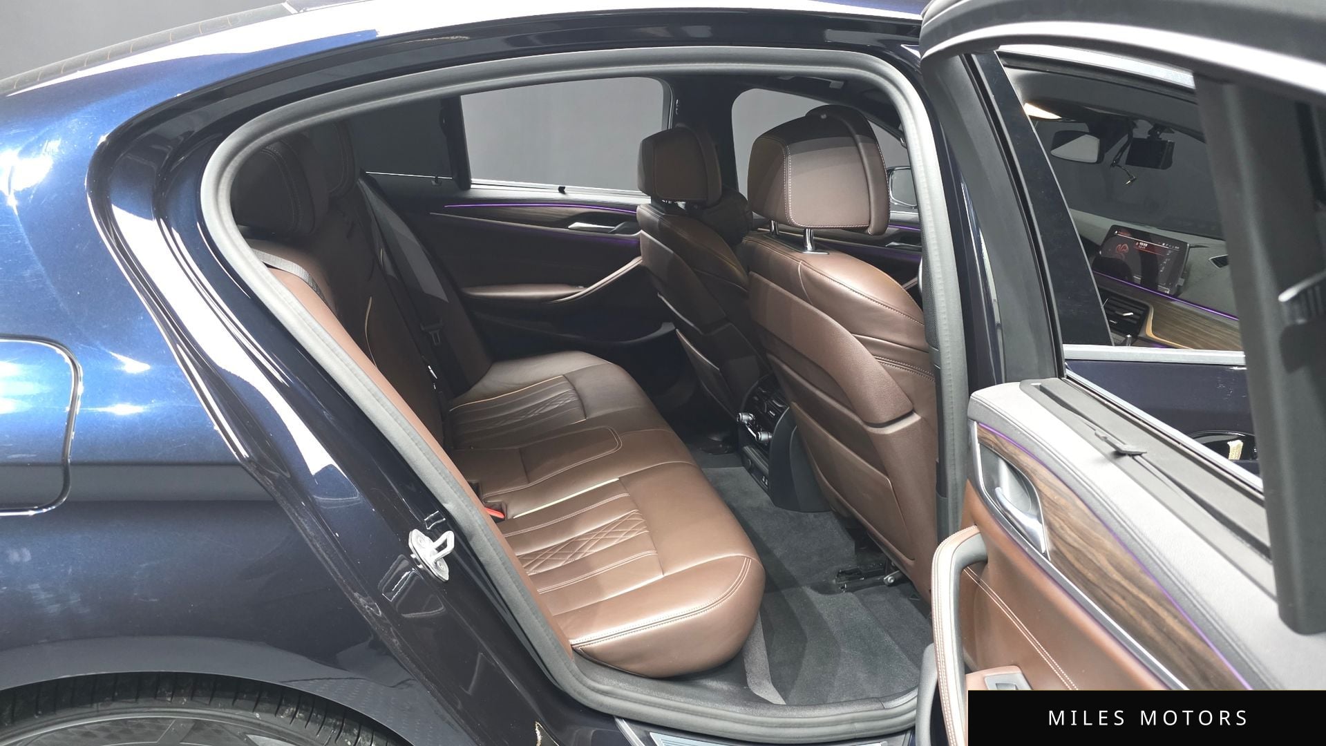 BMW 5 Series (G30) 2020 — миниатюра 12