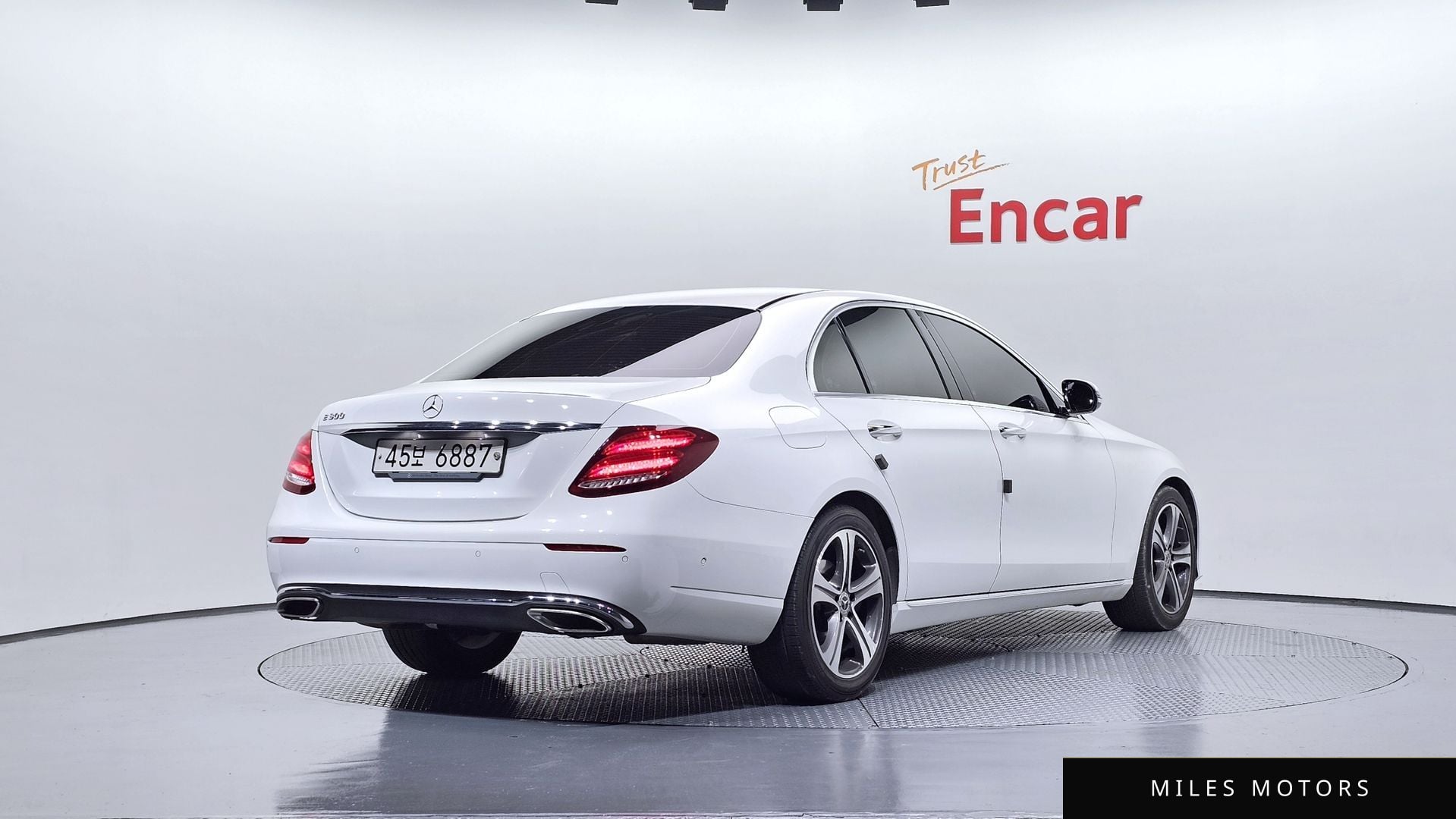 Mercedes-Benz E-Class W213 2019 — миниатюра 2