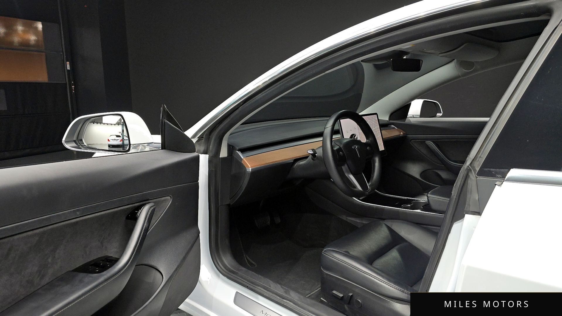 Tesla Model 3 2020 — миниатюра 10