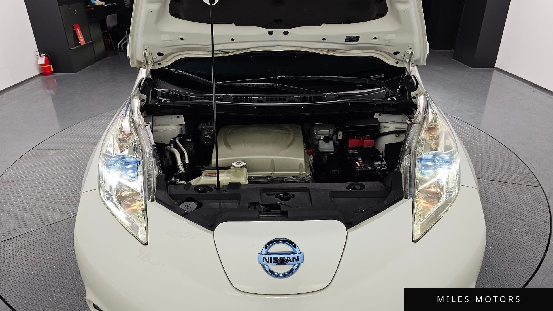 Nissan Leaf 2016 — миниатюра 6