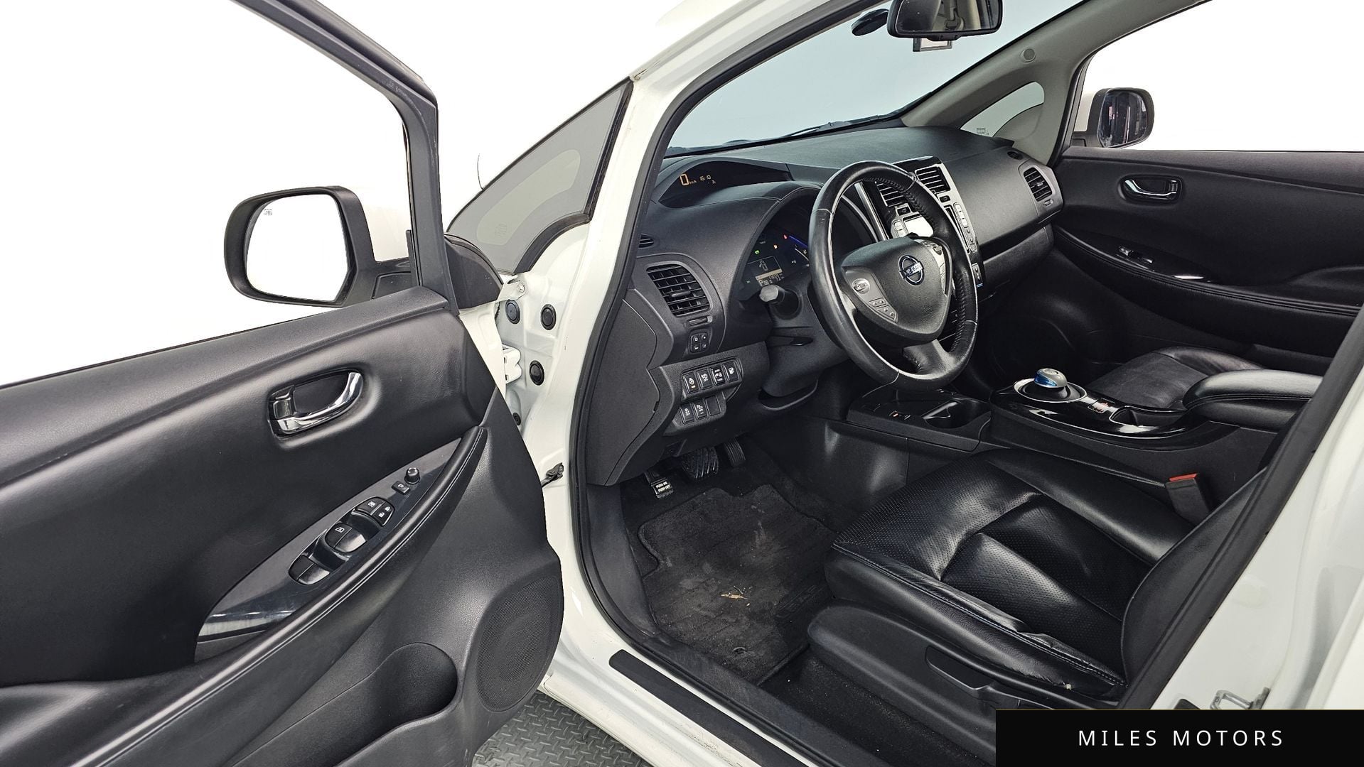 Nissan Leaf 2016 — миниатюра 11