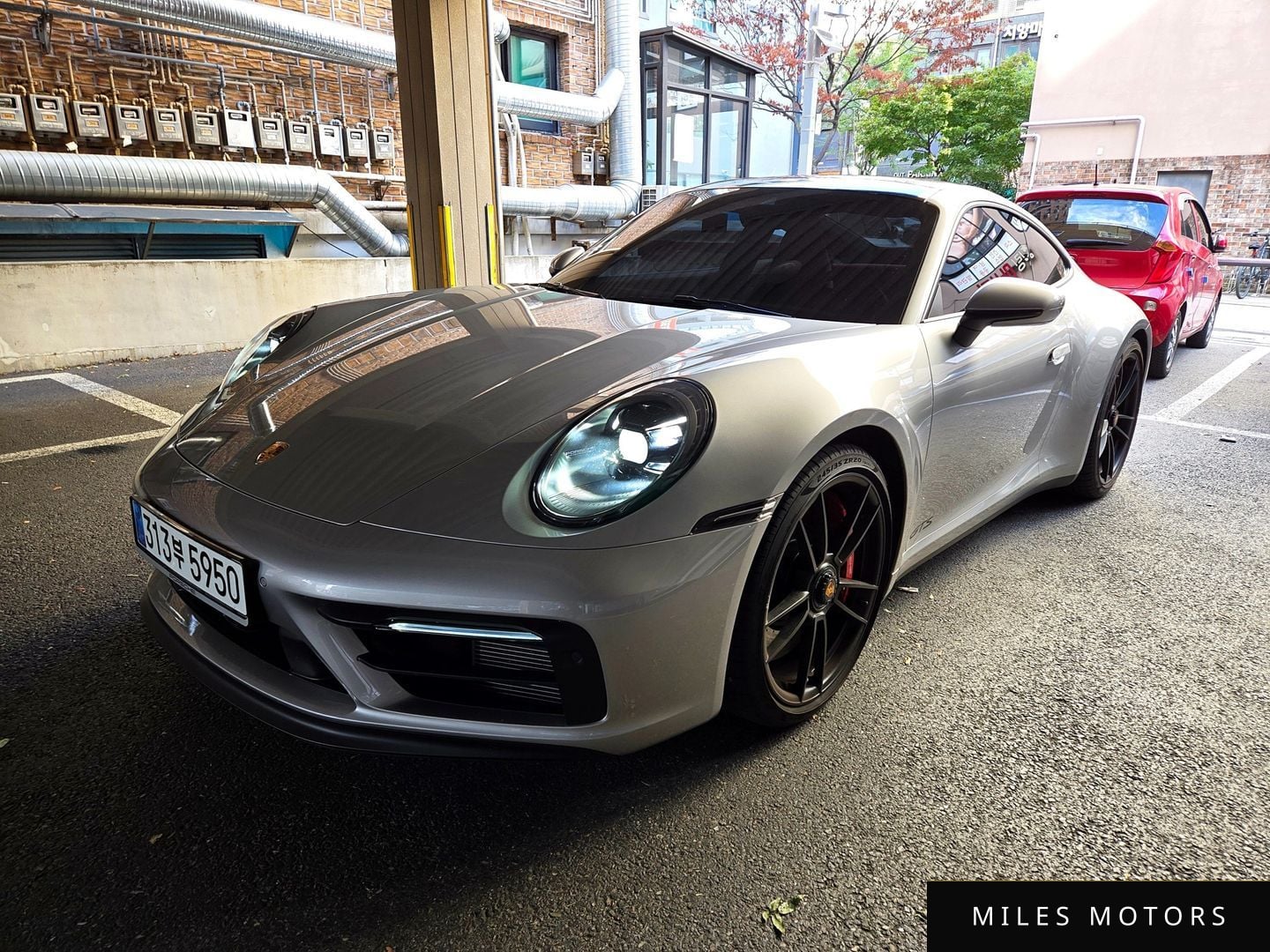 Porsche 911 (992) 2023 — миниатюра 3