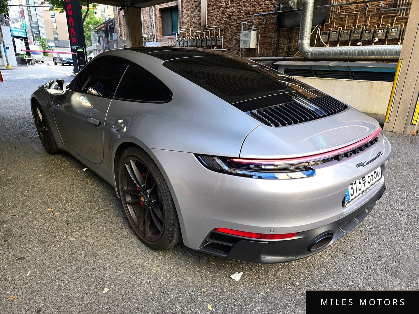 Porsche 911 (992) 2023 — миниатюра 4