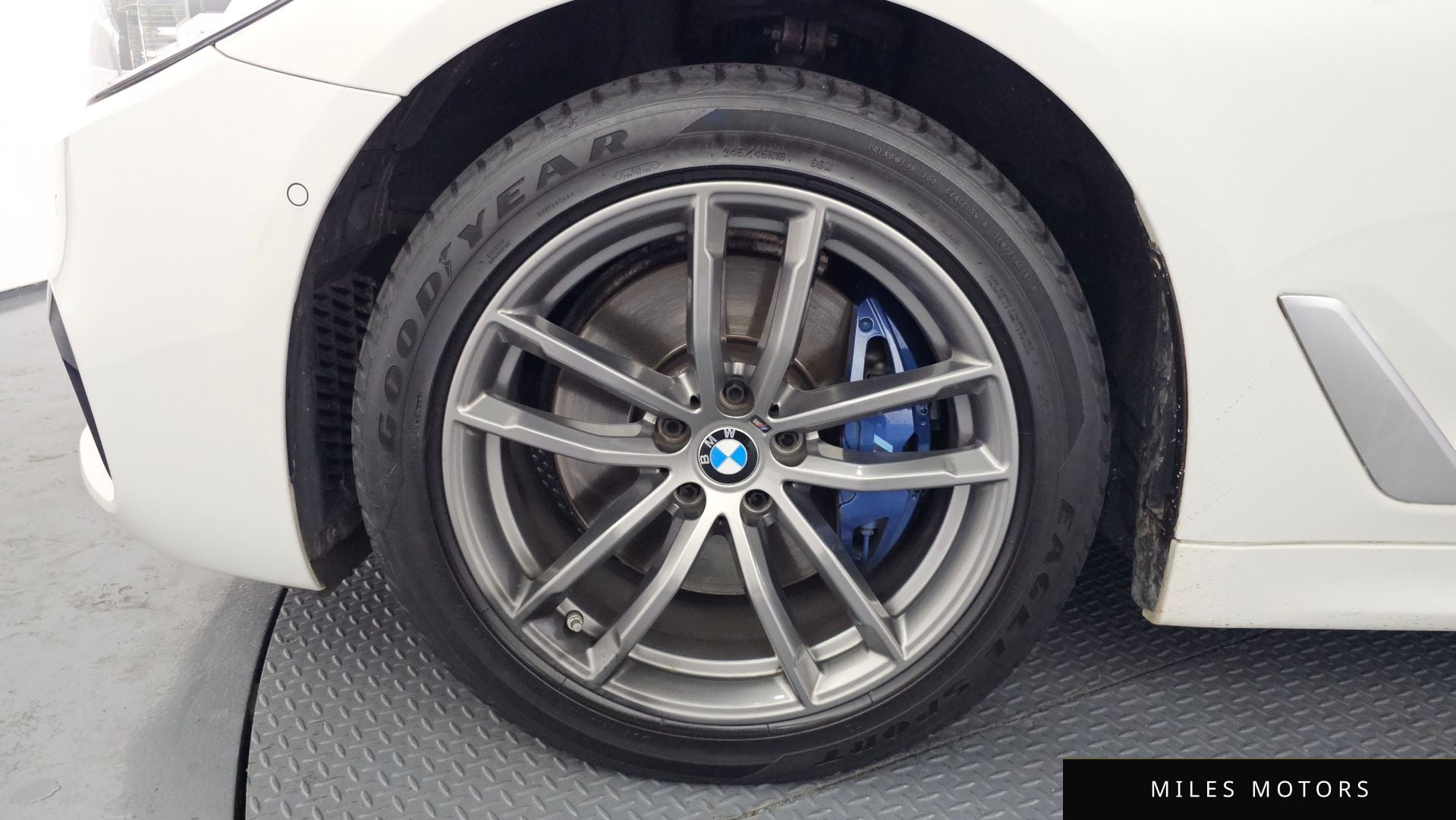 BMW 5시리즈 (G30) 2018 — миниатюра 5