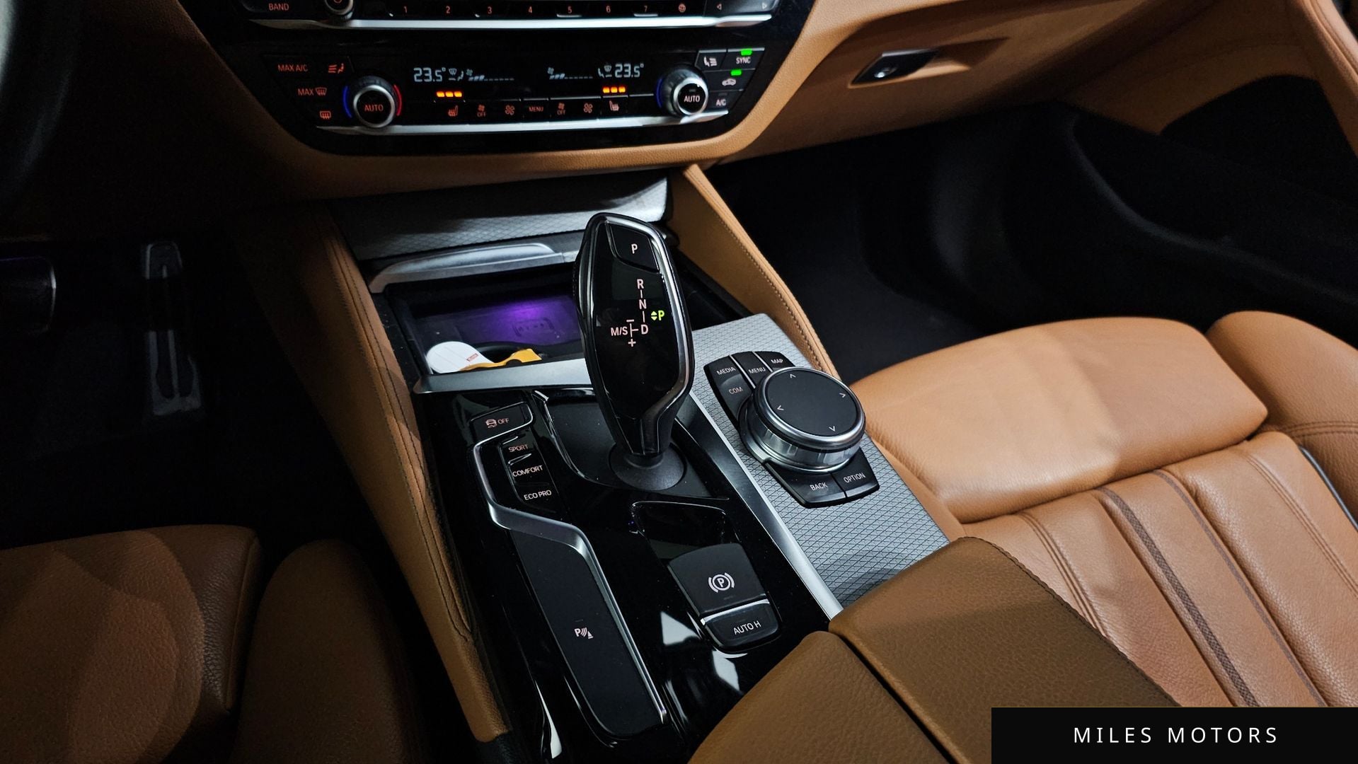 BMW 5시리즈 (G30) 2018 — миниатюра 9