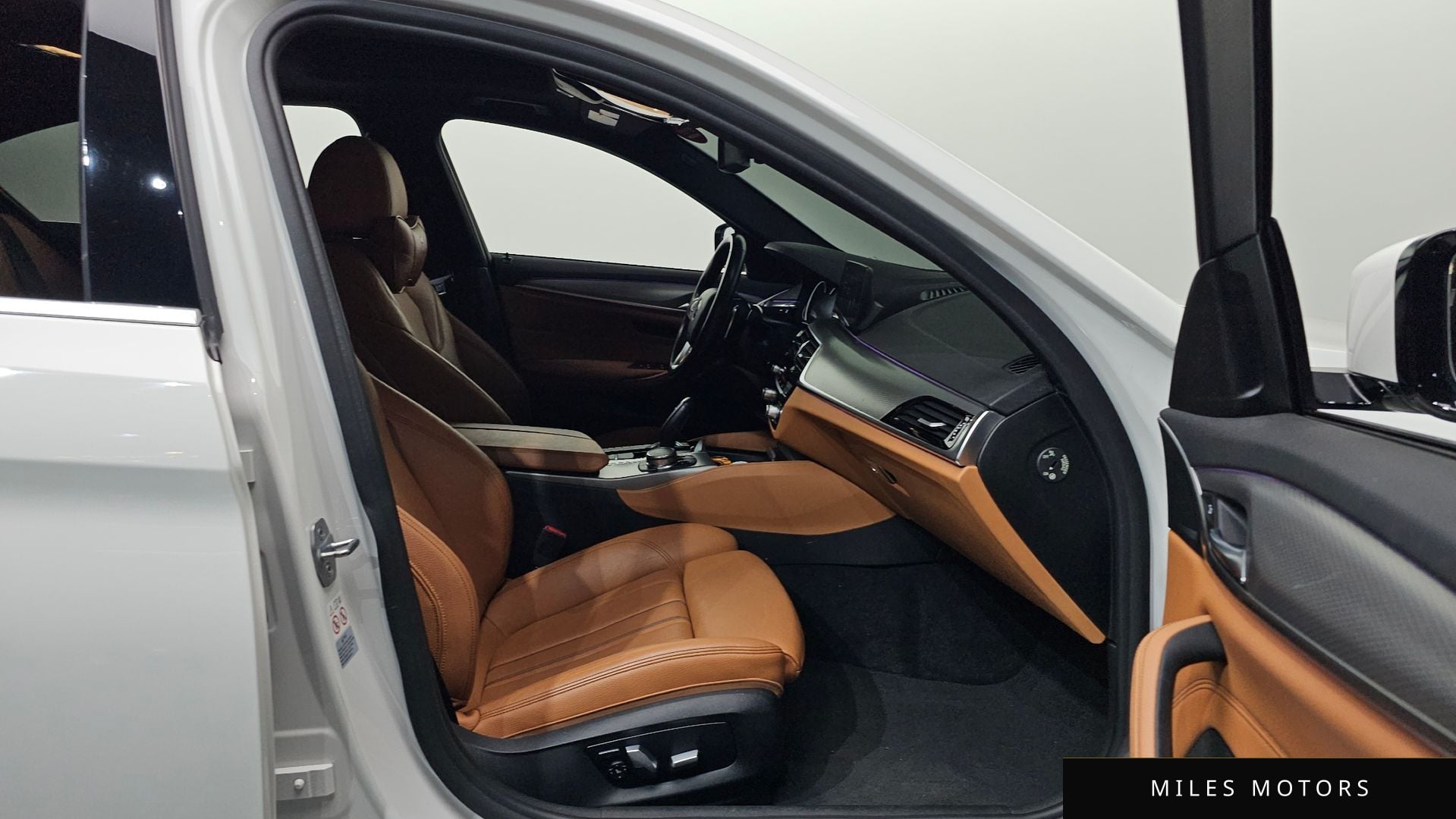 BMW 5시리즈 (G30) 2018 — миниатюра 11