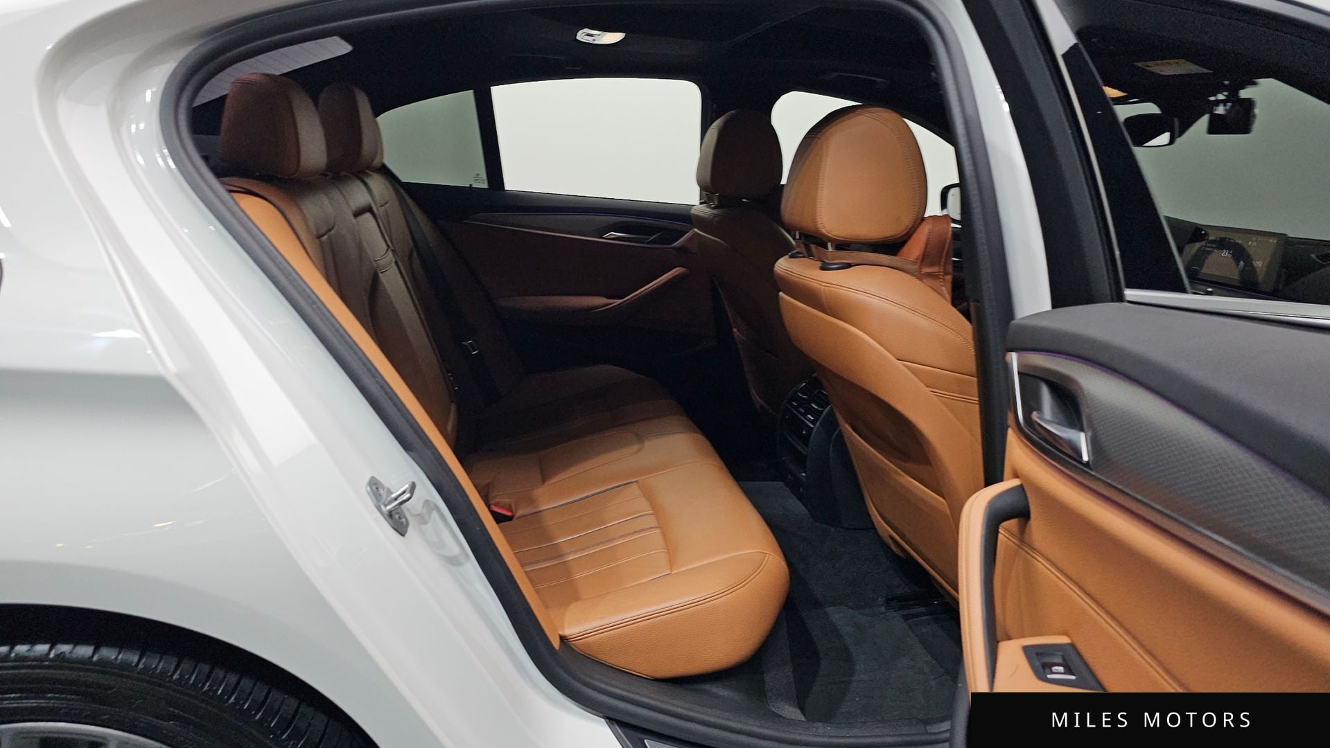 BMW 5시리즈 (G30) 2018 — миниатюра 12