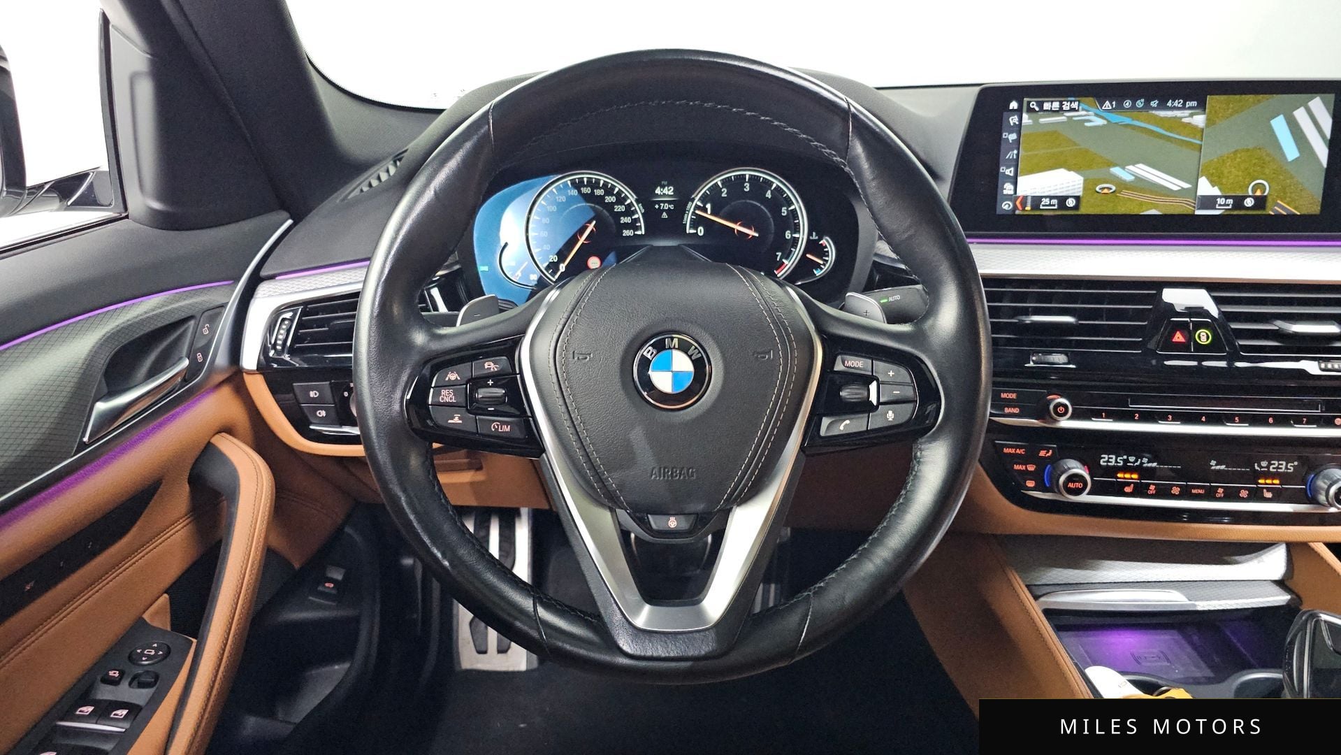 BMW 5시리즈 (G30) 2018 — миниатюра 13