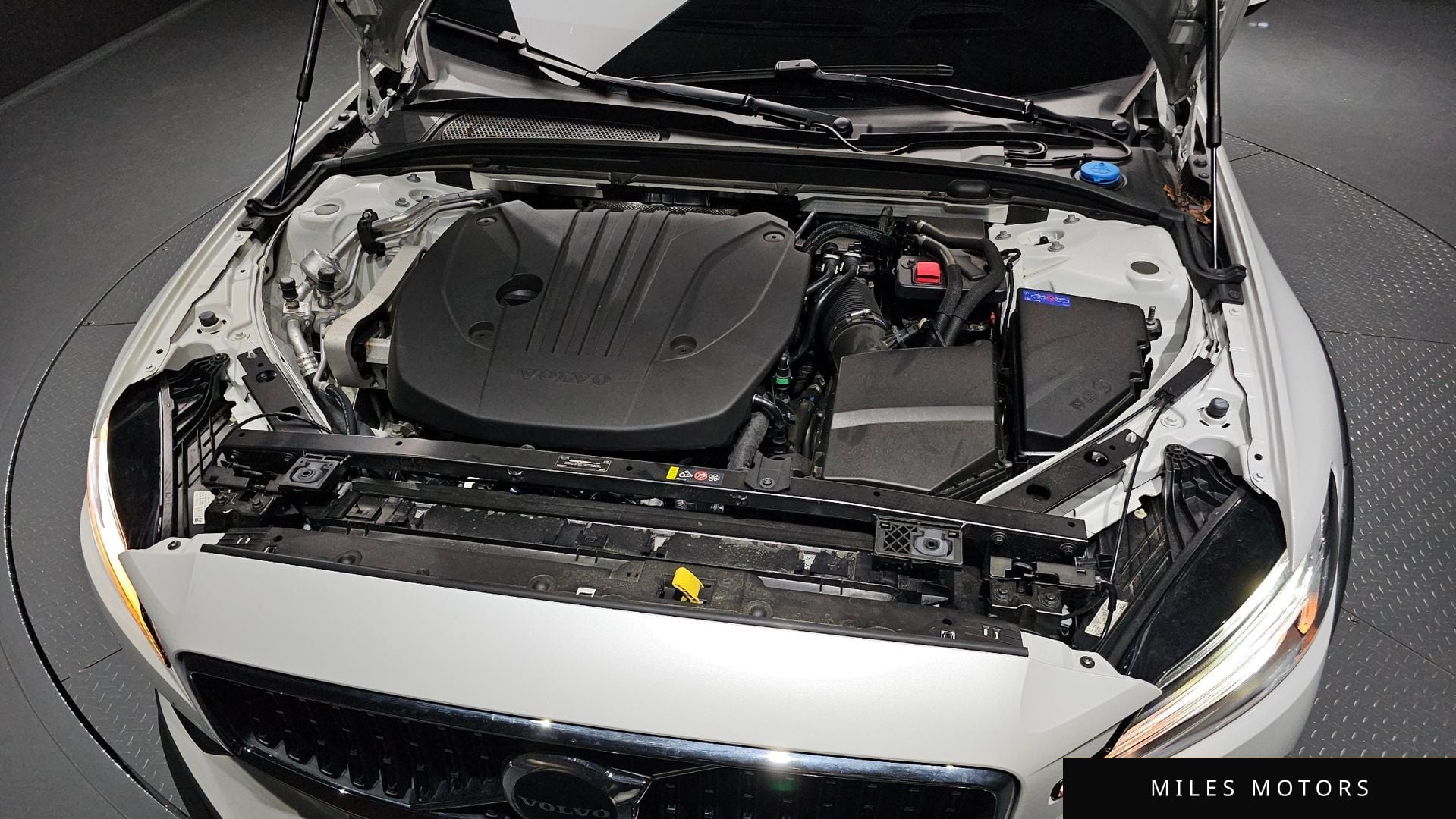 Volvo V60 2024 — миниатюра 5