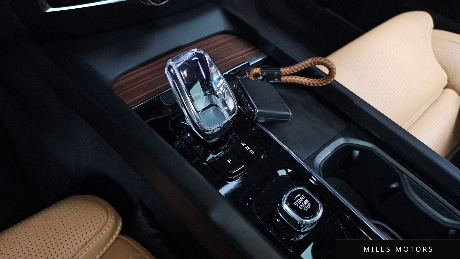 Volvo V60 2024 — миниатюра 8