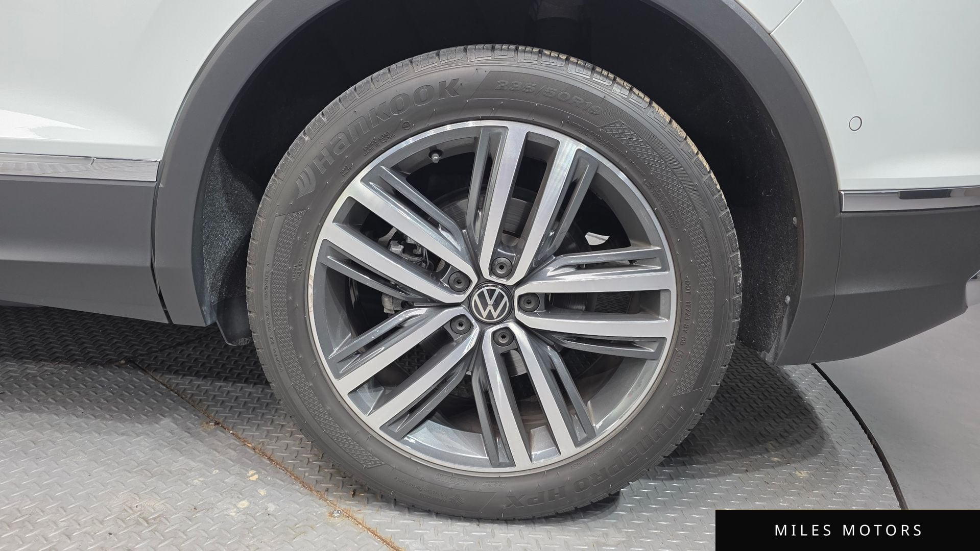 Volkswagen 티구안 2023 — миниатюра 5